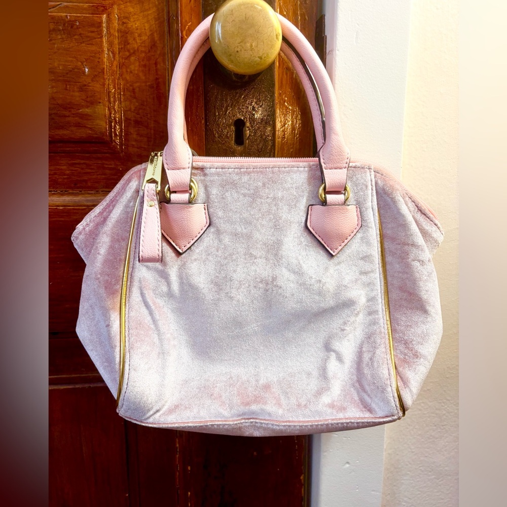 Liz Claiborne Pink Princess Studded Charm Tag Fluffy Purse - Picture 6 of 6